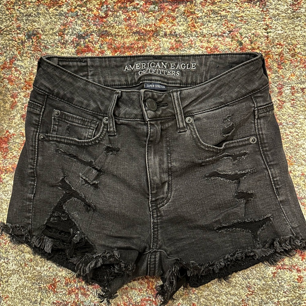 Women’s size 2 American Eagle shorts